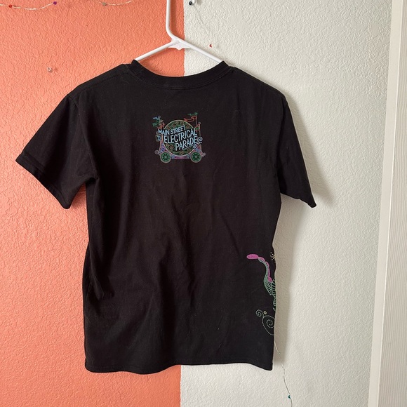 KIDS MAIN STREET ELECTRICAL PARADE TEE FROM 2017 - Picture 3 of 6